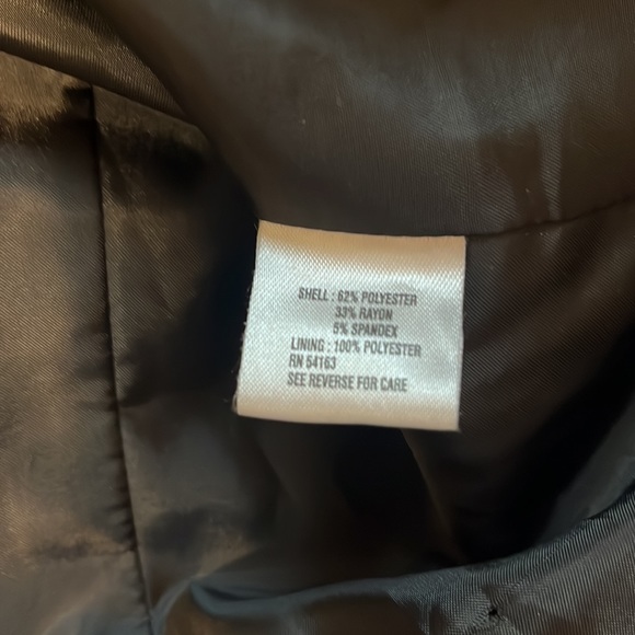 Black Women’s Stretch Blazer by Calvin Klein / Size 8 / Black Women’s Blazer - Picture 9 of 9